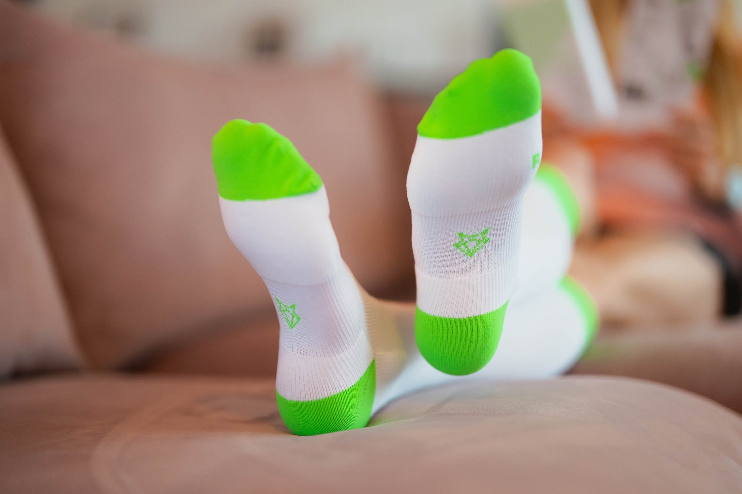 INCYLENCE RENEWED COMPRESSION V2 WHITE NEON GREEN